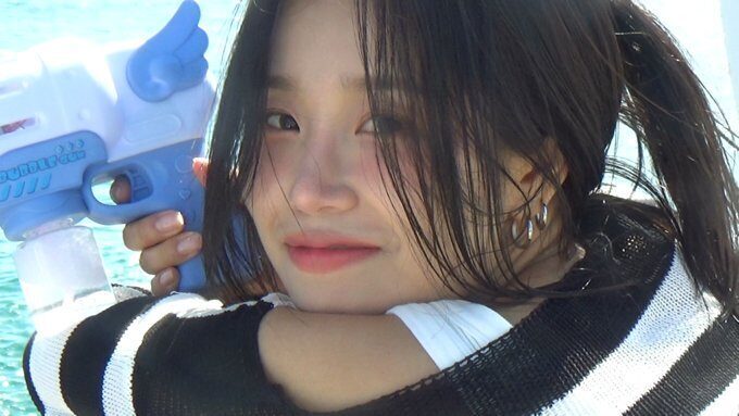 영주 Love In Summer | 뮤직비디오 스틸컷 1